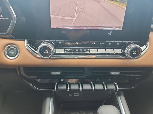 New 2026 GMC Canyon AT4 w/ AT4 Premium Package AWD/4WD image 18