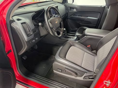 Used 2018 Chevrolet Colorado Z71 AWD/4WD image 19