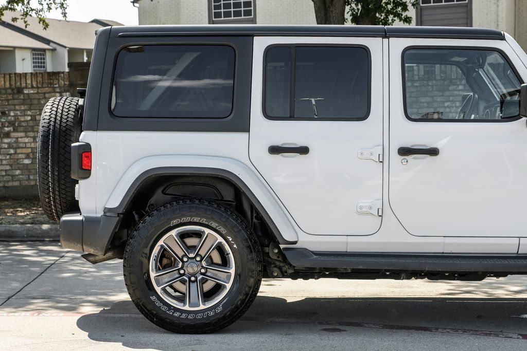 Used 2020 Jeep Wrangler Unlimited Sahara AWD/4WD image 14