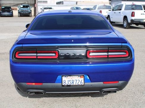 Used 2019 Dodge Challenger R/T RWD image 5