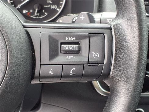 Used 2021 Nissan Rogue S image 18