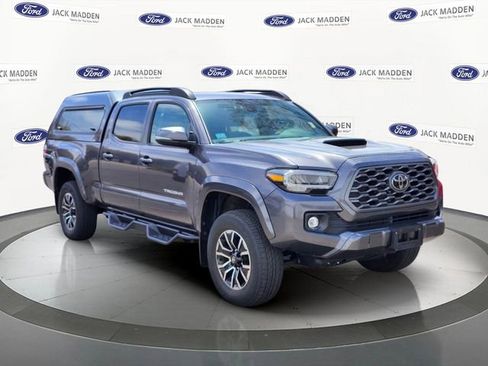 Used 2023 Toyota Tacoma TRD Sport w/ Technology Package AWD/4WD image 7