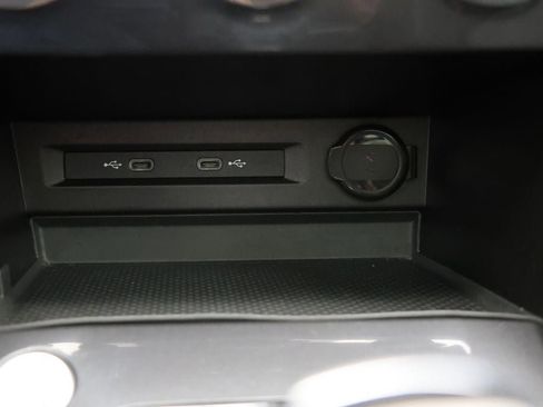 Used 2024 Volkswagen Tiguan Wolfsburg Edition image 26