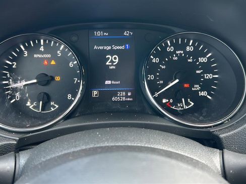 Used 2020 Nissan Rogue SL AWD/4WD image 17