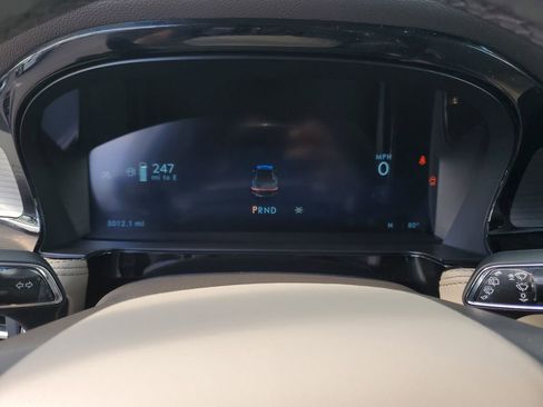 Used 2024 Lincoln Corsair FWD image 27