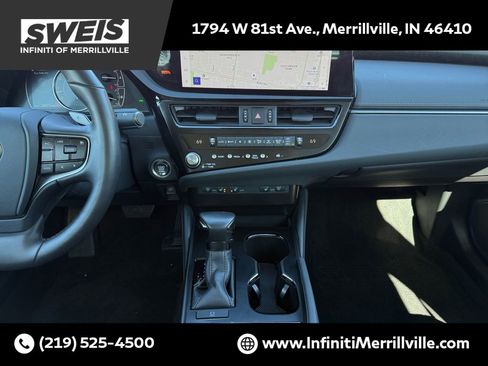 Used 2024 Lexus ES 350 w/ Premium Package image 8
