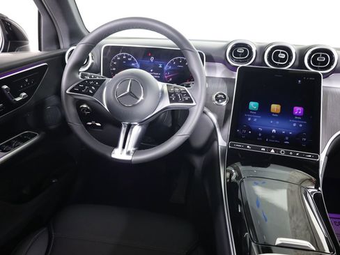 Used 2026 Mercedes-Benz GLC 300 4MATIC image 41