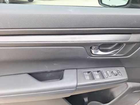 Used 2025 Honda CR-V LX image 15
