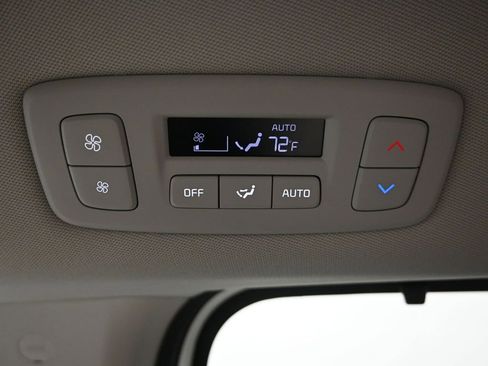 New 2026 Kia Carnival EX FWD image 31