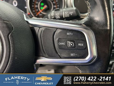 Used 2020 Jeep Wrangler Unlimited Sahara image 24