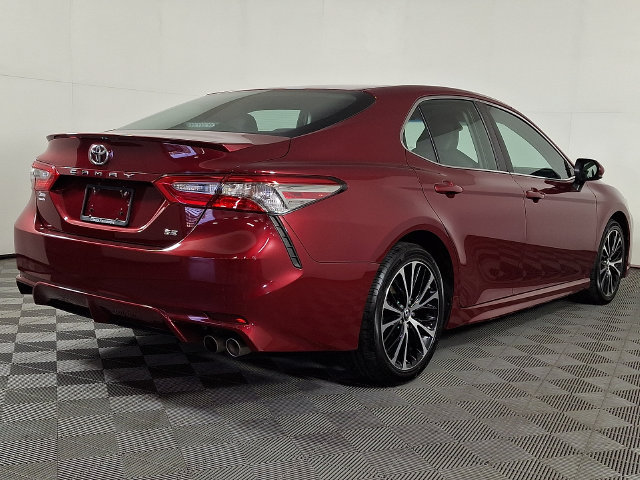 Used 2018 Toyota Camry SE FWD image 9