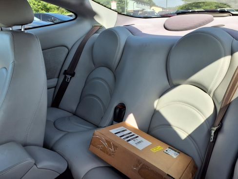 Used 2005 Jaguar XK8 Coupe RWD image 18
