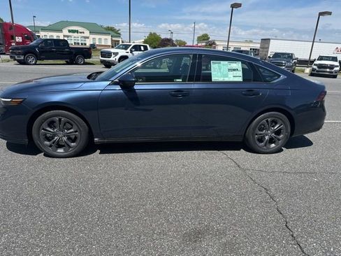 New 2026 Honda Accord EX-L image 2