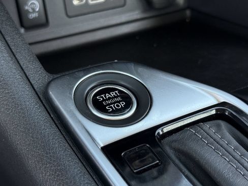 Used 2025 Nissan Sentra SV FWD image 20