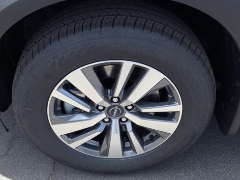 New 2026 Nissan Pathfinder SL FWD image 7
