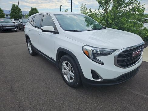 Used 2018 GMC Terrain SLE FWD image 9