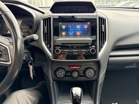 Used 2019 Subaru Crosstrek 2.0i Premium w/ Moonroof Package AWD/4WD image 12