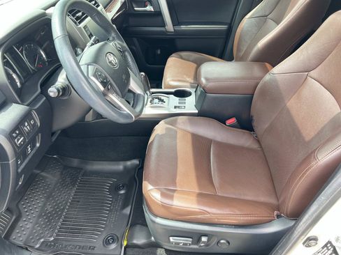 Used 2021 Toyota 4Runner Limited RWD image 9