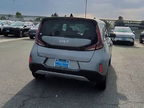 Used 2024 Kia Soul LX w/ Option Group 015 image 7