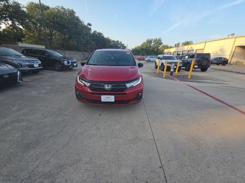 Used 2025 Honda Odyssey Sport-L image 5