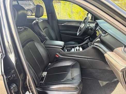 Used 2024 Jeep Grand Cherokee Overland w/ Trailer Tow Package image 35