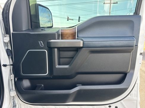 Used 2018 Ford F150 Limited w/ Trailer Tow Package image 29