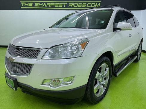 Used 2011 Chevrolet Traverse LTZ image 5