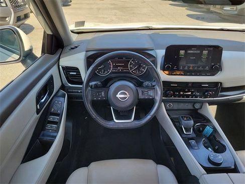 Used 2023 Nissan Rogue SL w/ SL Premium Package image 27