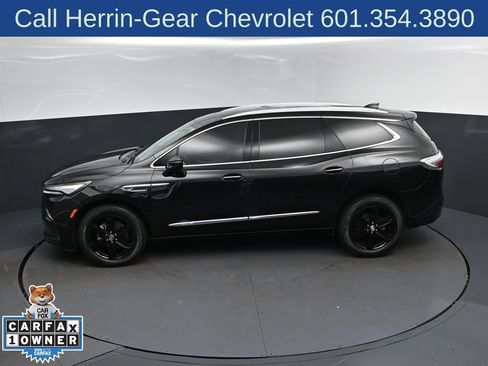 Used 2023 Buick Enclave Essence w/ Experience Buick Package FWD image 31