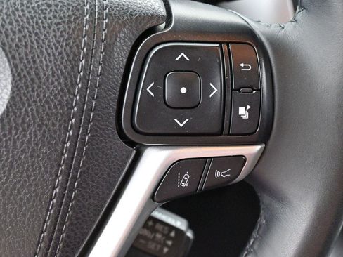 Used 2019 Toyota Highlander Limited AWD/4WD image 20