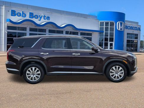 Used 2023 Hyundai Palisade SEL w/ Winter Package FWD image 4