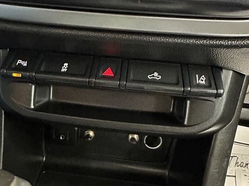 Used 2020 Chevrolet Colorado LT w/ Safety Package RWD image 15