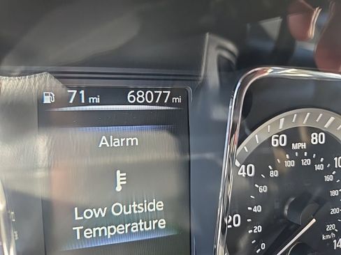 Used 2017 Nissan Titan S image 17