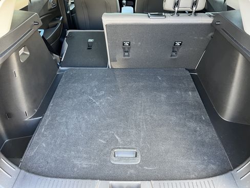 Used 2025 Chevrolet Trax ACTIV w/ Sunroof Package image 18