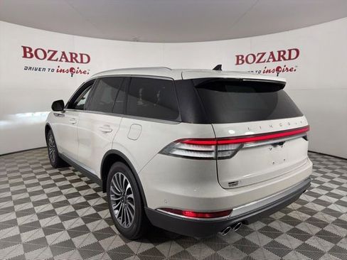 Certified 2022 Lincoln Aviator Reserve w/ Equipment Group 201A AWD/4WD image 6