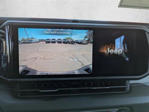 New 2026 Jeep Gladiator Sport image 18