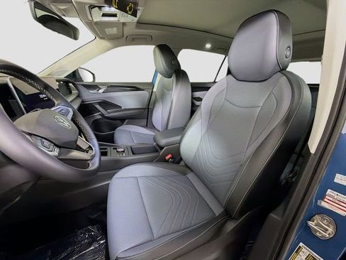 New 2026 Volkswagen Tiguan SE image 11