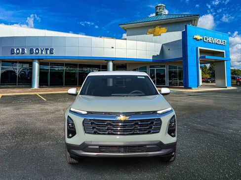 New 2026 Chevrolet Equinox LT w/ Safety and Technology Package image 9