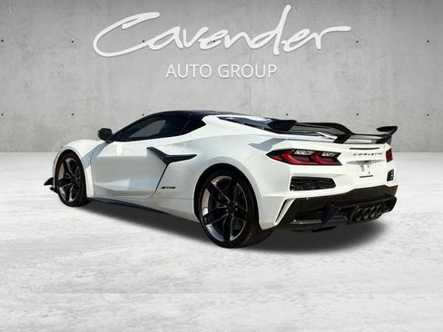 Used 2025 Chevrolet Corvette Z06 w/ Z07 Performance Package RWD image 14
