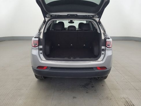 Used 2019 Jeep Compass Limited w/ Safety & Security Group AWD/4WD image 29