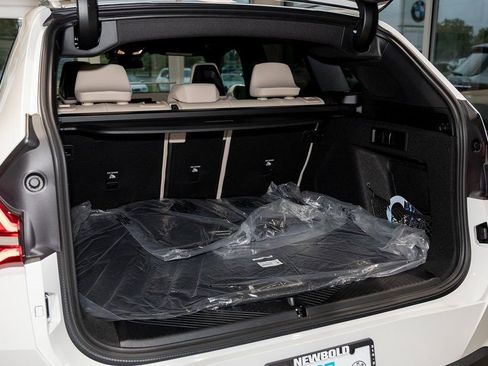 Used 2025 BMW X3 xDrive30i w/ Premium Package image 11