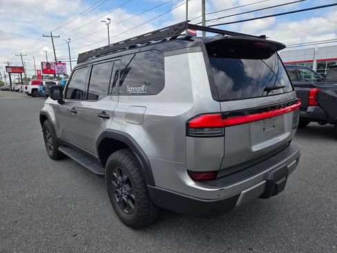 Used 2024 Lexus GX 550 AWD/4WD image 7