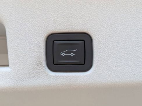 New 2026 GMC Acadia Denali w/ Super Cruise Package image 15