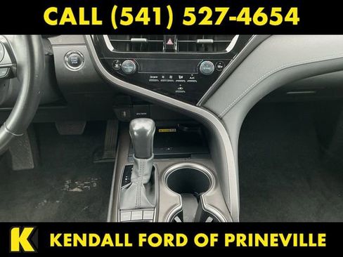 Used 2023 Toyota Camry XSE image 11