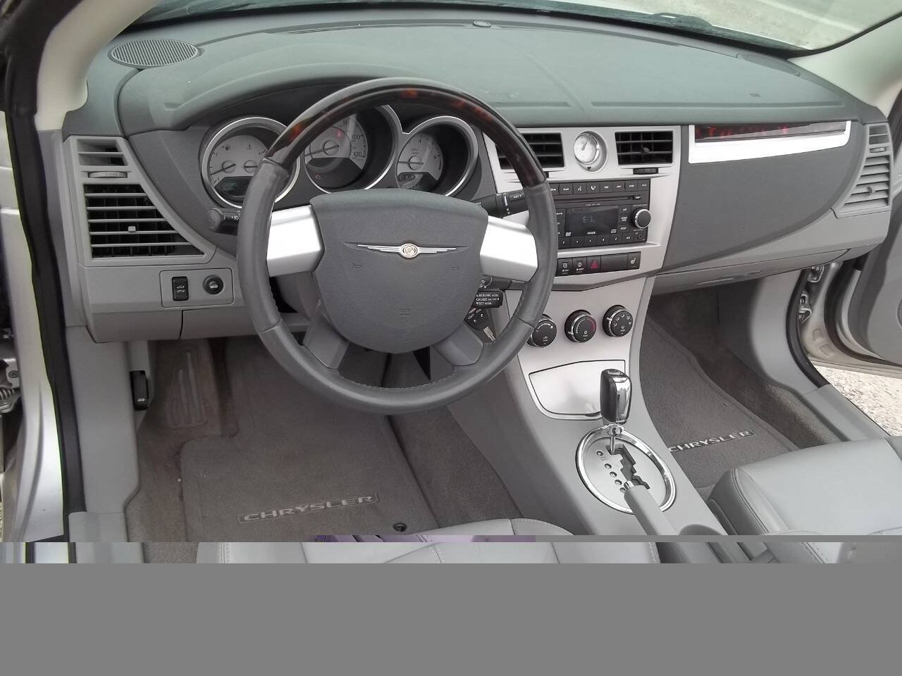 Used 2008 Chrysler Sebring Limited w/ Luxury Group FWD image 17
