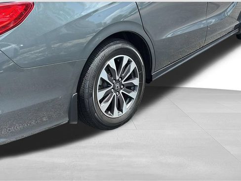 Used 2021 Honda Odyssey EX-L image 8
