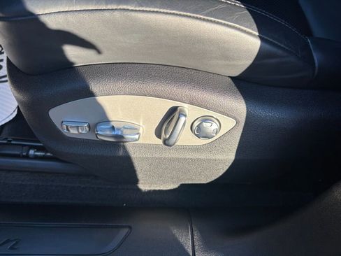 Used 2024 Porsche Macan image 22