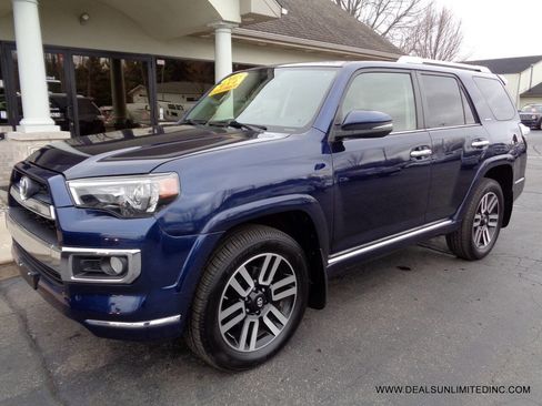 Used 2015 Toyota 4Runner Limited image 1