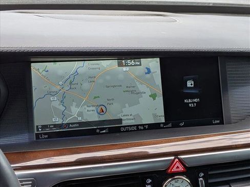Used 2018 Genesis G90 5.0 Ultimate RWD image 11