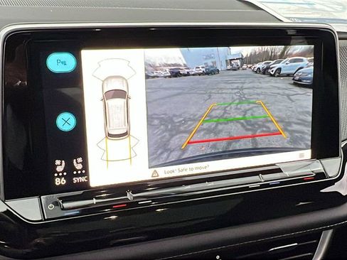 New 2026 Volkswagen Atlas Cross Sport SEL image 35